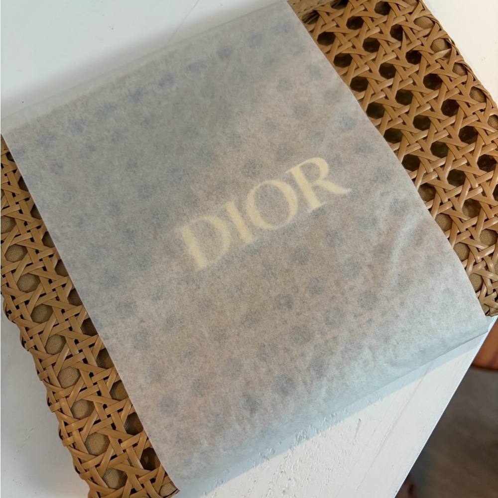 Dior Beauty Beige Cannage Makeup Bag – Brand New | Promotional Beauty Gift - Picture 8 of 8